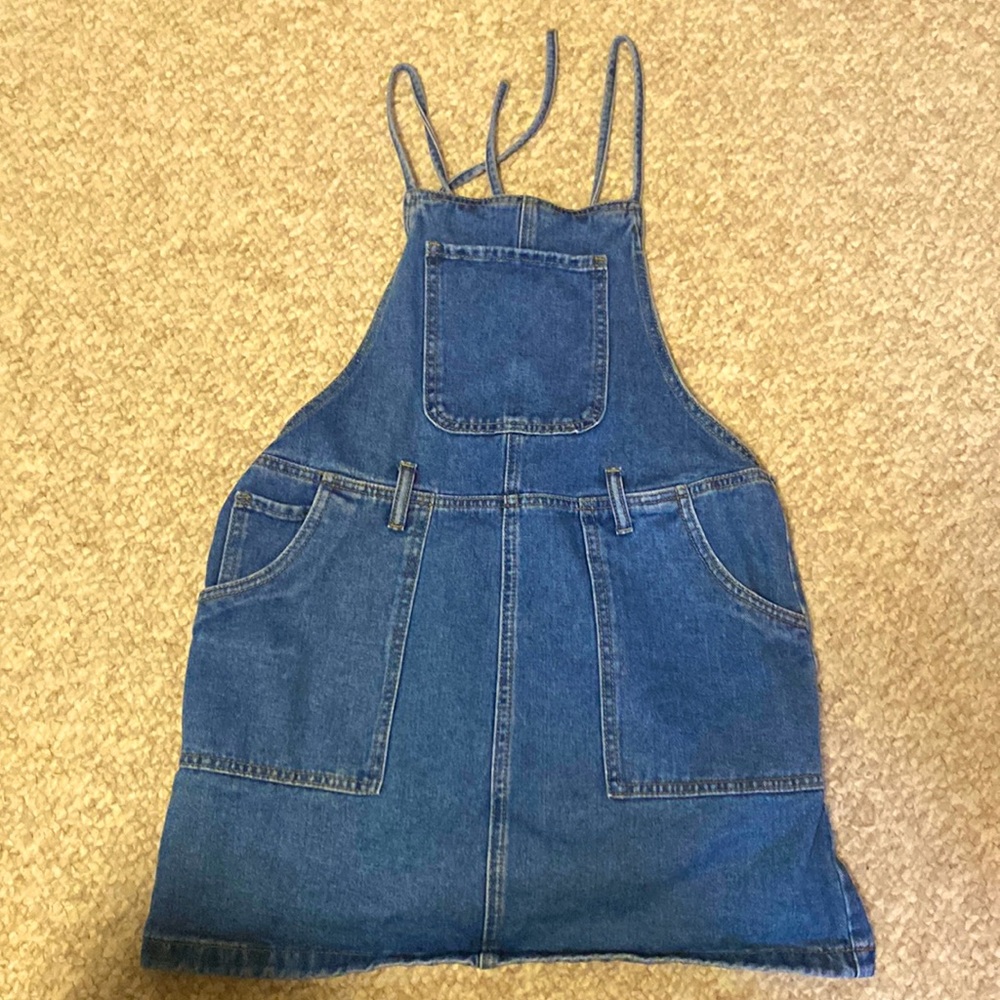 Brand: SHEIN